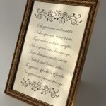 Graviruotas veidrodis rėmelyje