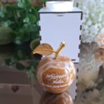 Graviruotas onikso obuolys 7 cm