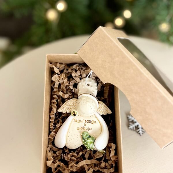 Keraminis angelas dėžutėje "Tegul saugo ir globoja"