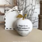 Graviruotas onikso obuolys Tėveliams 9cm