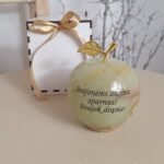 Graviruotas onikso obuolys Svajonėms 11 cm