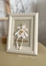 Keraminis angelas rėmelyje „Angelas sargas”