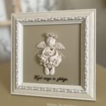 Keraminis angelas rėmelyje „Angelas sargas”