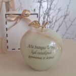 Graviruotas onikso obuoliukas Tėveliui 12cm