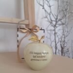 Graviruotas onikso obuoliukas Mamytei 11 cm