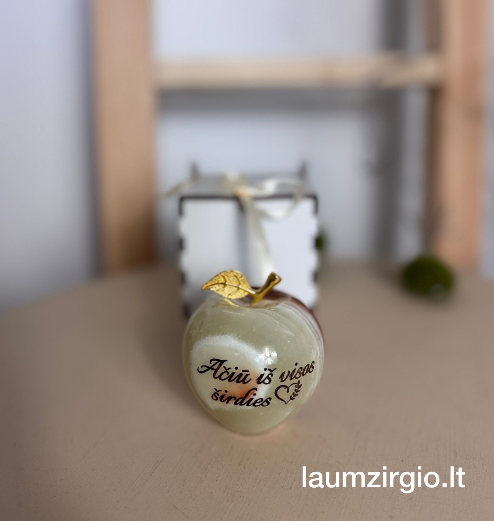 7-523 Graviruotas onikso obuolys 7 cm Ačiū iš visos širdies - Image 1