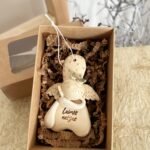 Keraminis angelas dėžutėje "Laimės nešėjas"